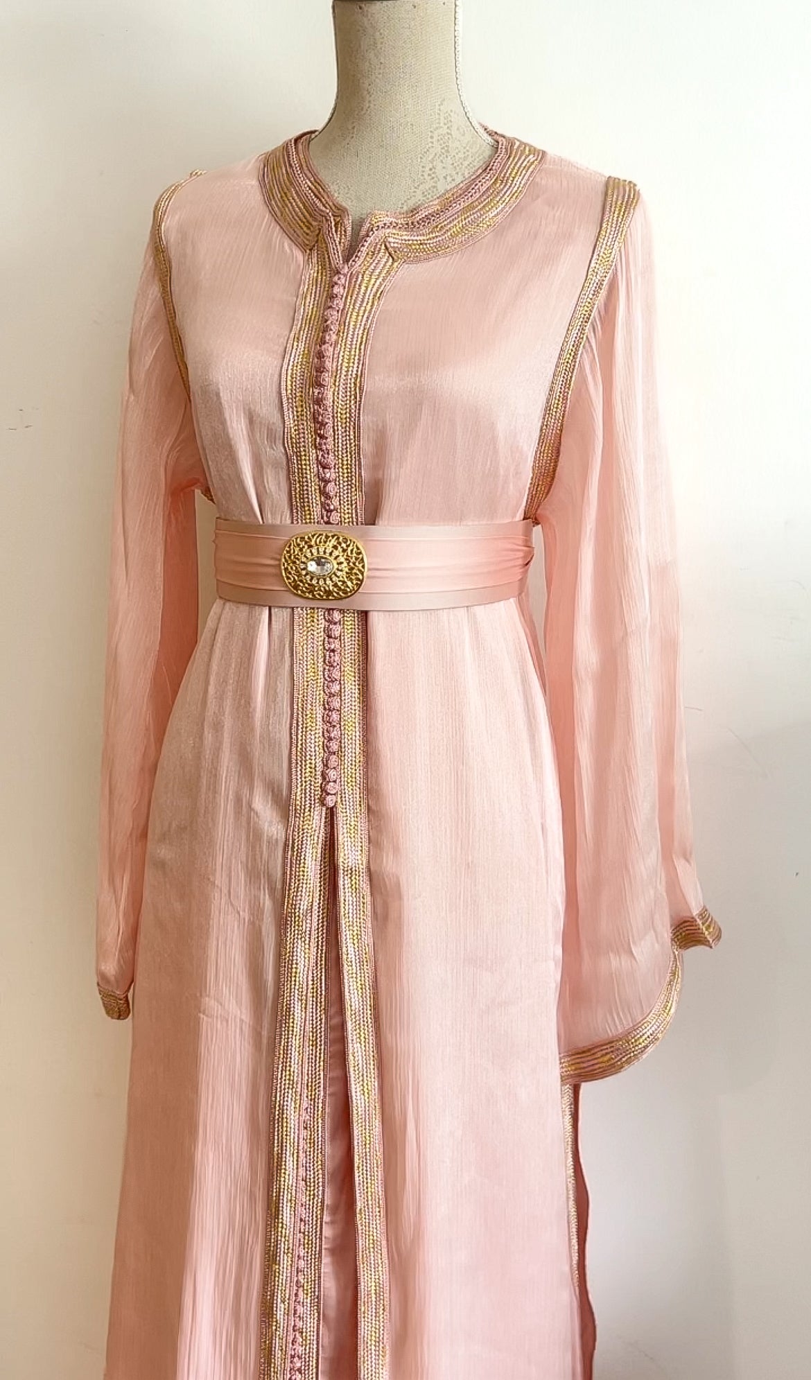 TAKCHITA ORGANZA