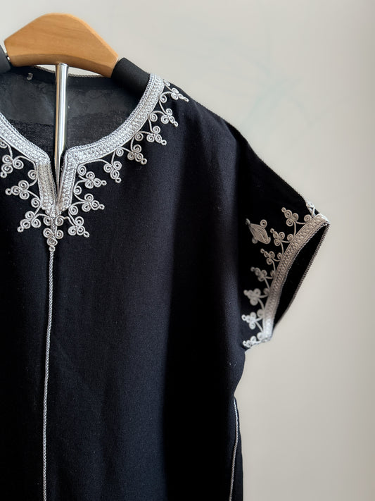 2-3 year old Black & Grey Boy Gandora