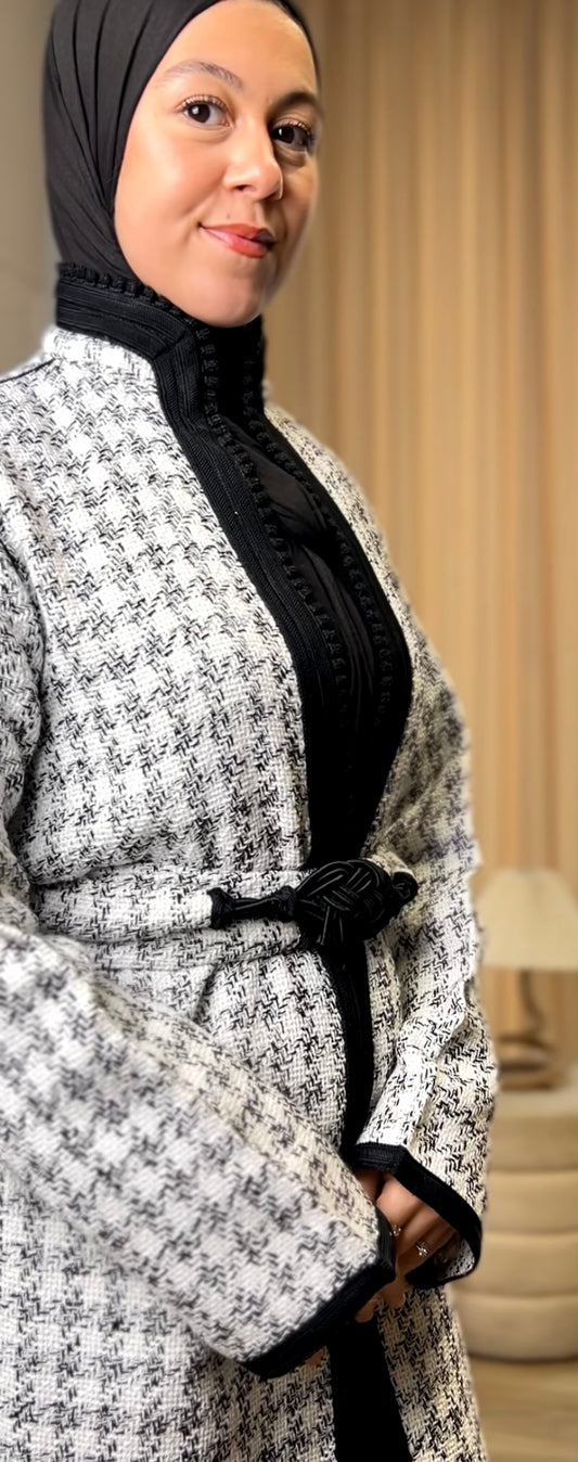 Tweed Jabadour White and black edition