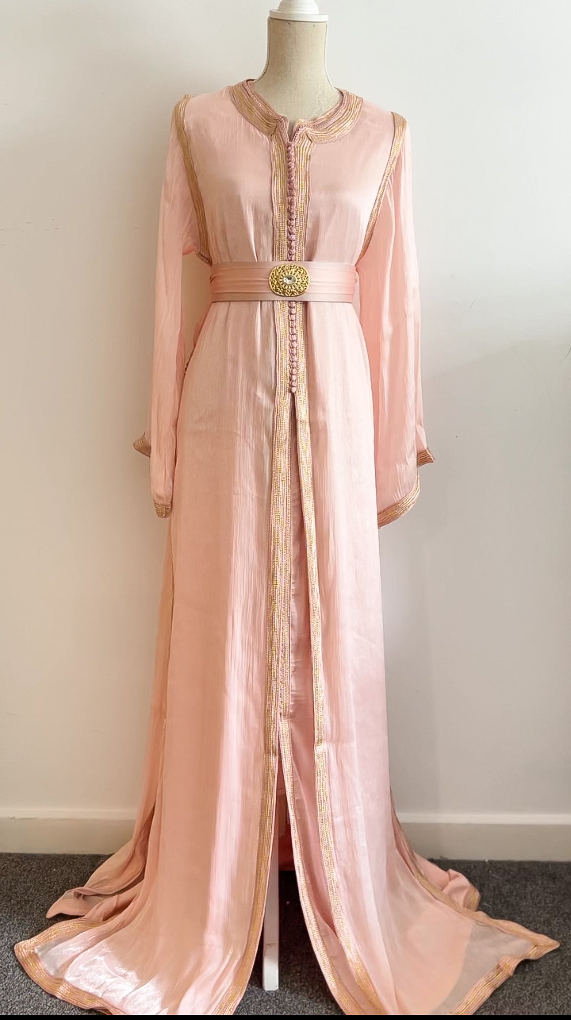 TAKCHITA ORGANZA