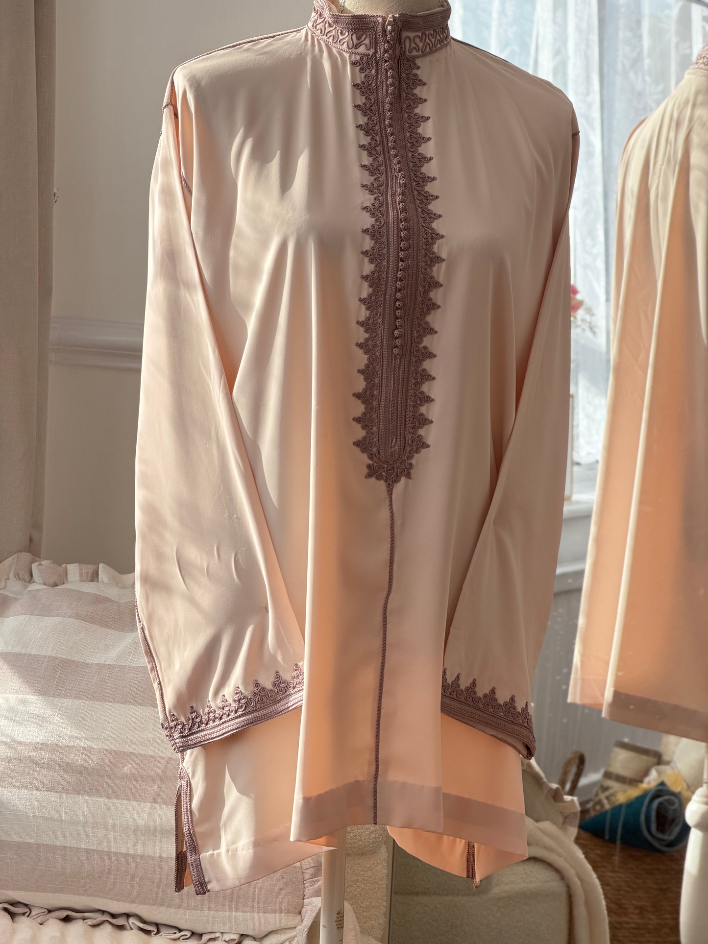 Oyster pink Jabadour top