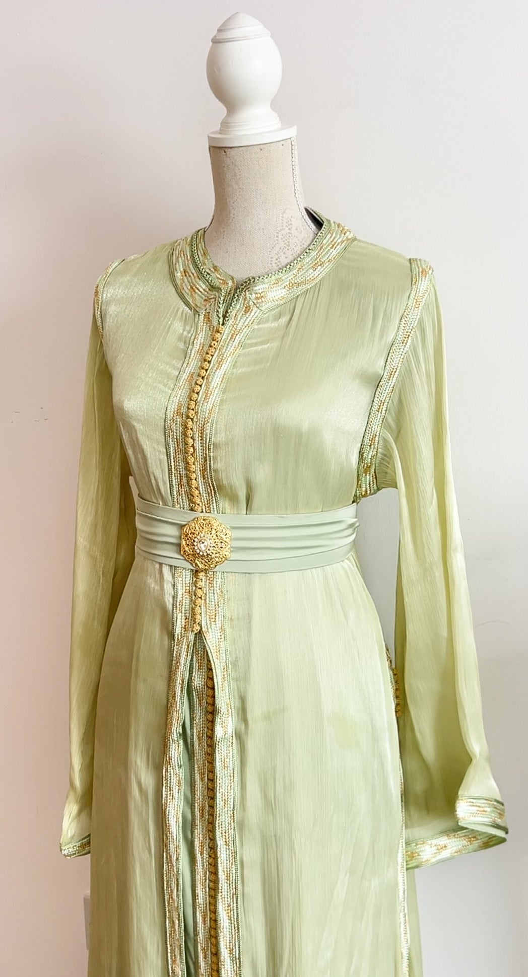 TAKCHITA ORGANZA