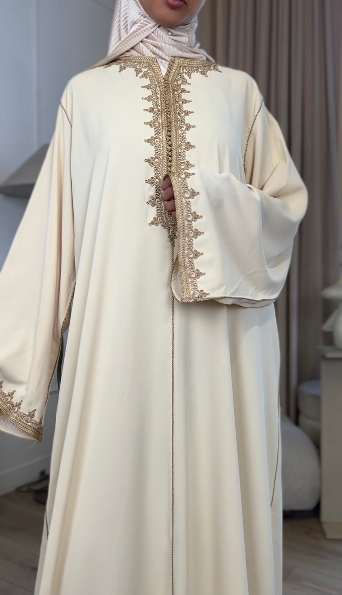 Cream & Gold Luxe Gandora