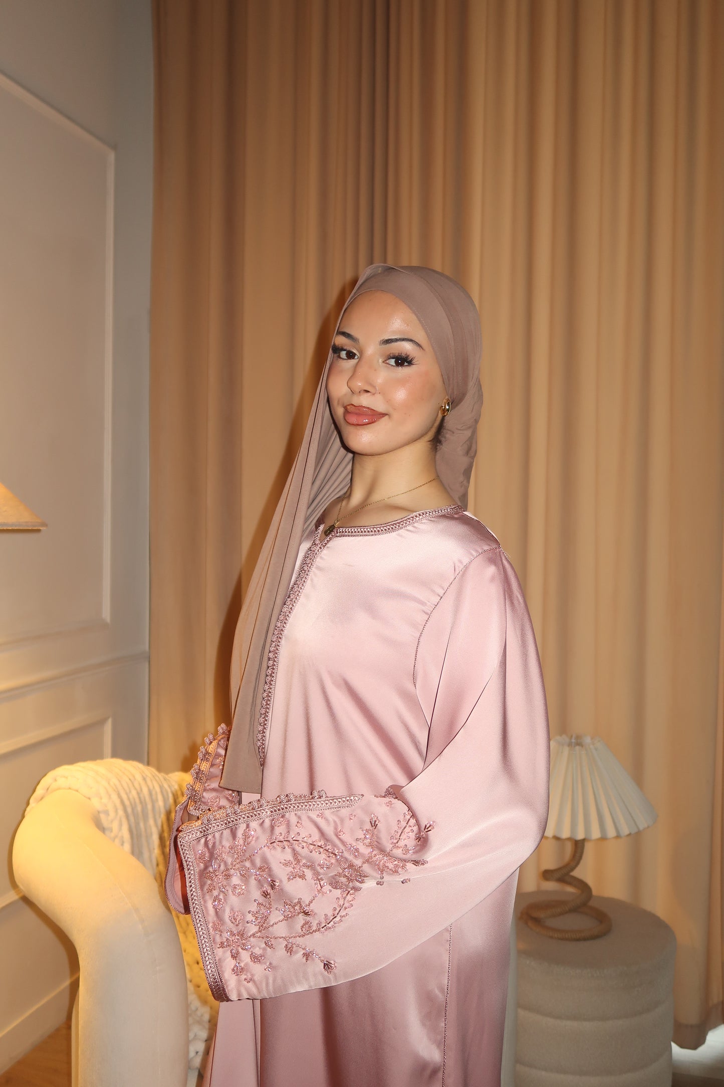 Desert Pearl - Beaded Gandora Rose Pink