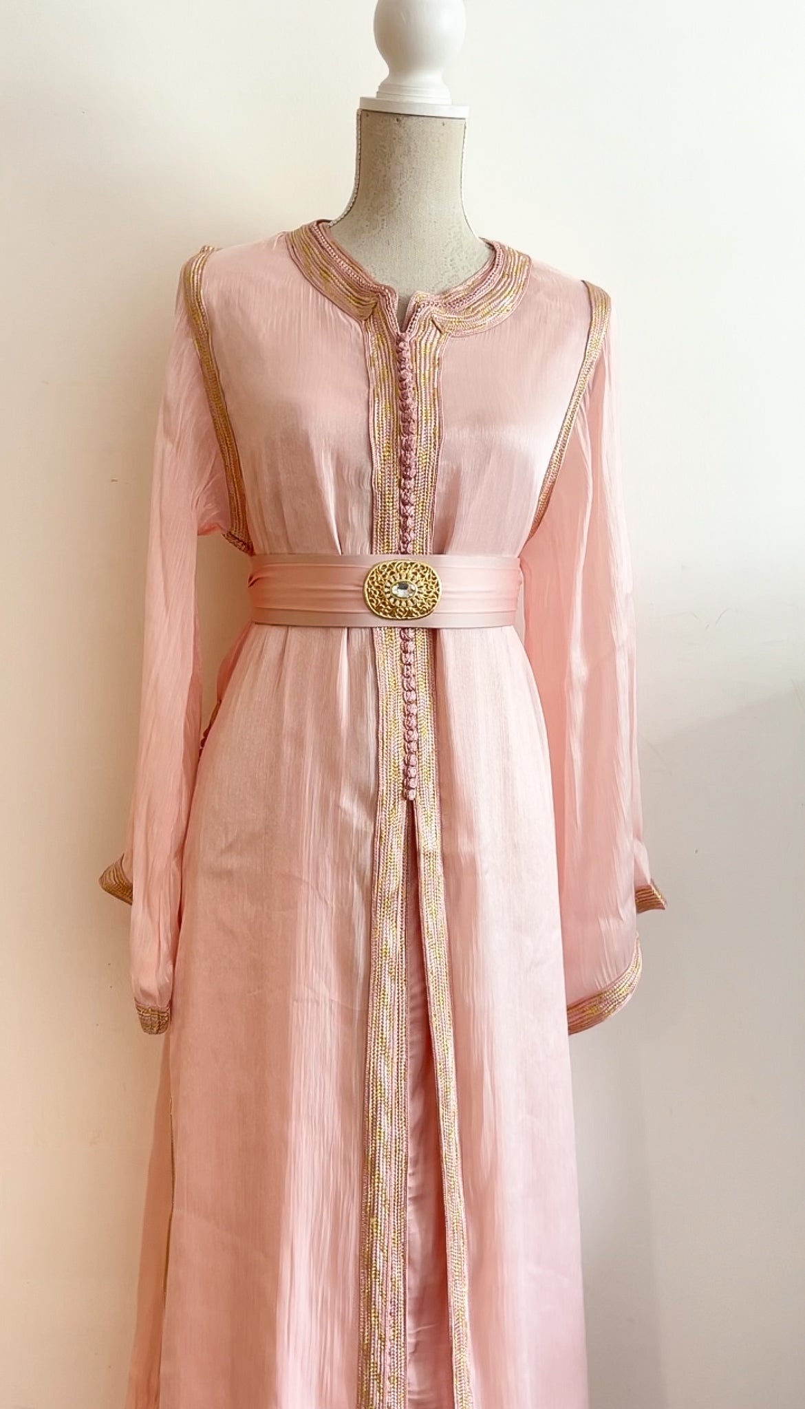 TAKCHITA ORGANZA