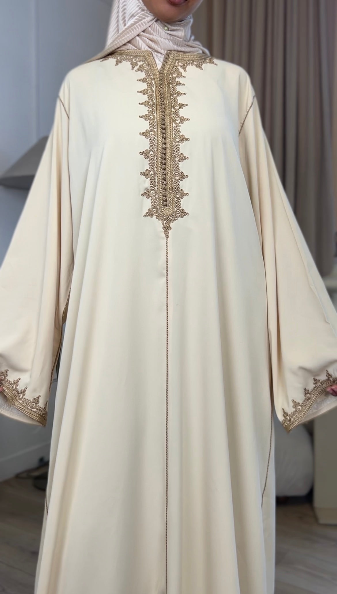 Cream & Gold Luxe Gandora